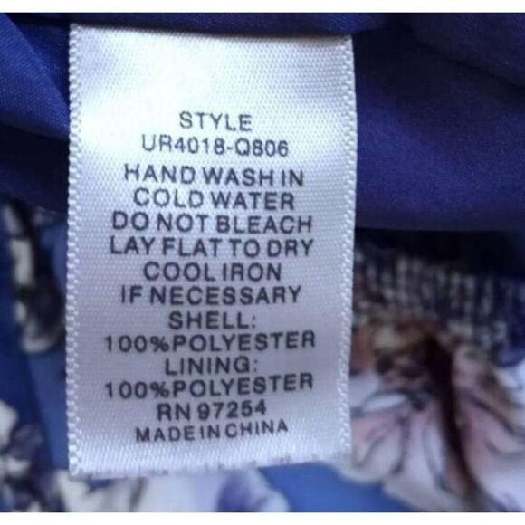 ONE CLOTHING BLUE W/PINK & WHITE FLORAL ROMPER LONG SLEEVES SZ.M EUC. - Picture 7 of 7